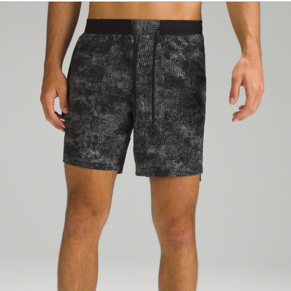 Lululemon Men “License To Train” Short 7” Inseam Linerless (M) SOLD OUT AT LULU